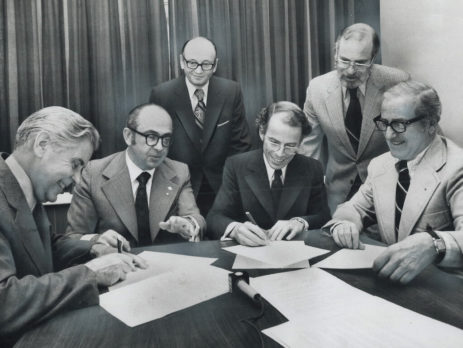 Signing of United Church of Canada and B'nai Brith Agreement, May 4, 1973
